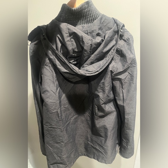 Superdry Men's Charcoal Windmac Jacket (missing belt) - Picture 2 of 2
